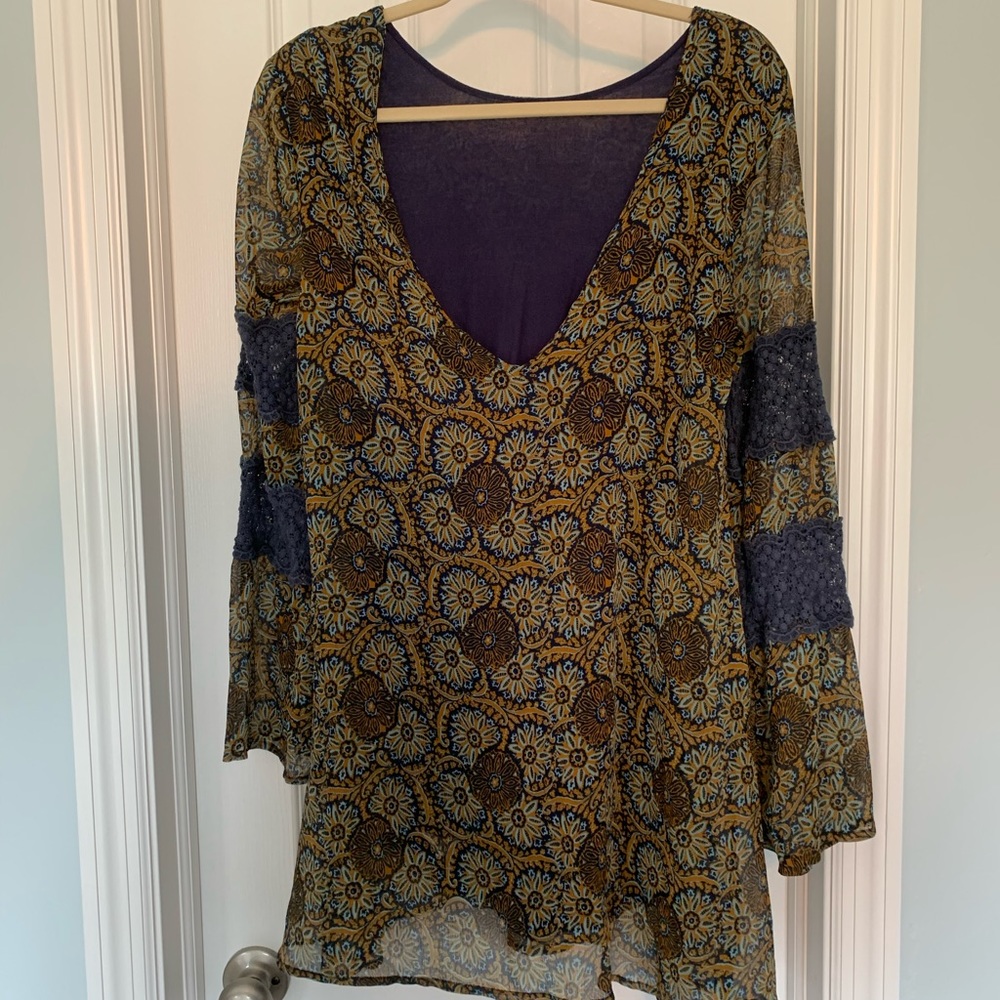 Volcom dress - Picture 2 of 2